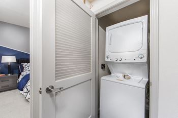stacked washer and dryer at Pulse
